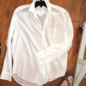 Made in 🇺🇸!  100% Cotton Frank & Eileen. Casually sophisticated!! Large